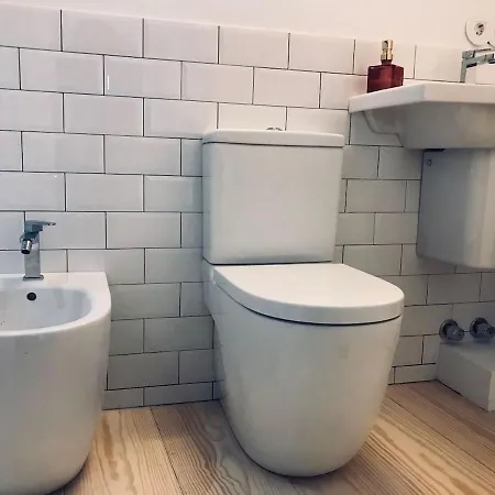 Enjoy The Old Town In A Full Renovated Duplex 아파트 *